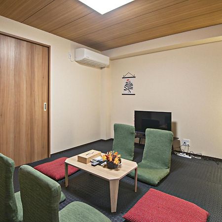 山house中津 最大10人 中津駅まで徒歩6分 梅田まで電車4分行ける！　 Apartment Osaka Bagian luar foto