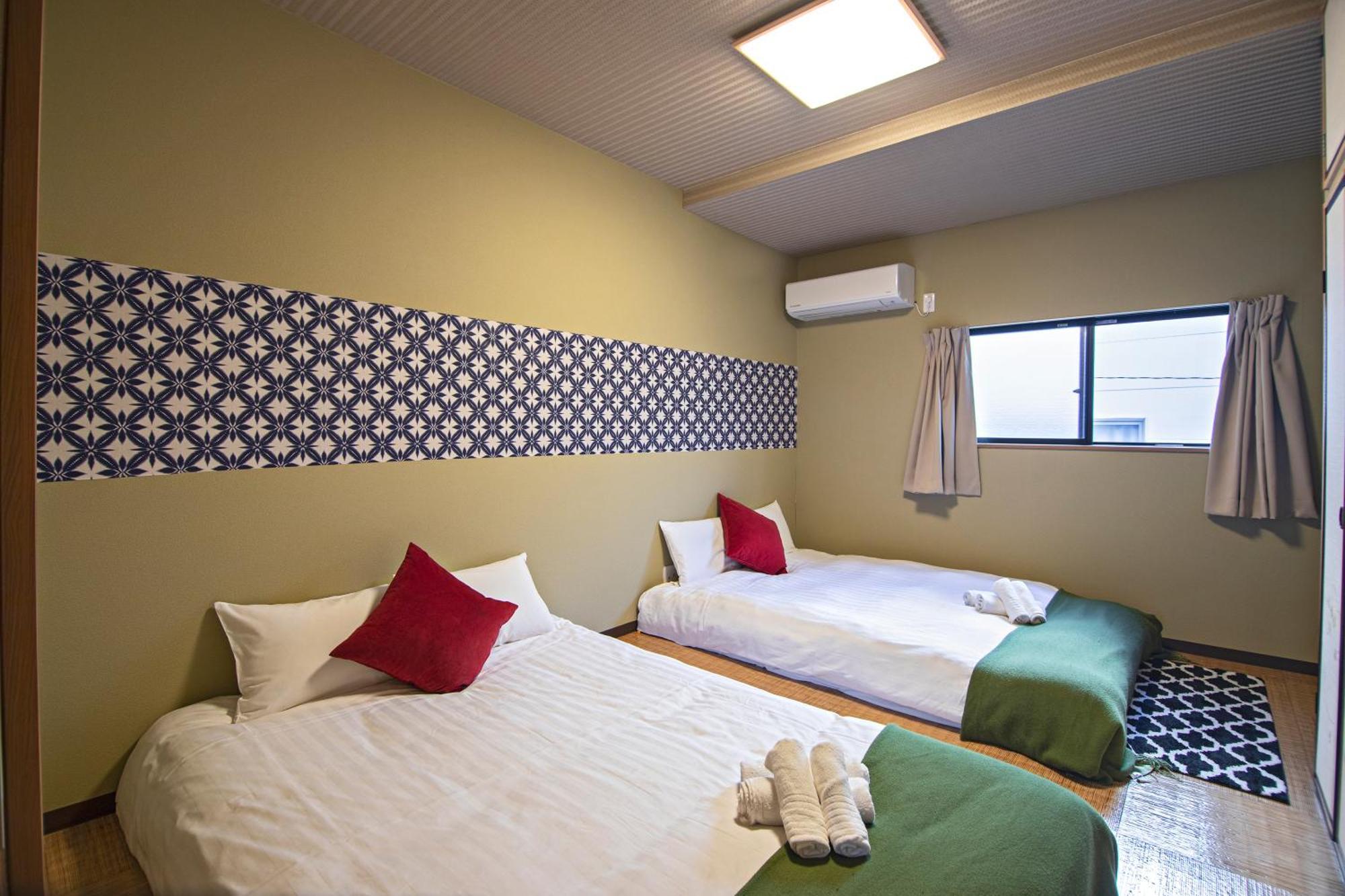 山house中津 最大10人 中津駅まで徒歩6分 梅田まで電車4分行ける！　 Apartment Osaka Bagian luar foto