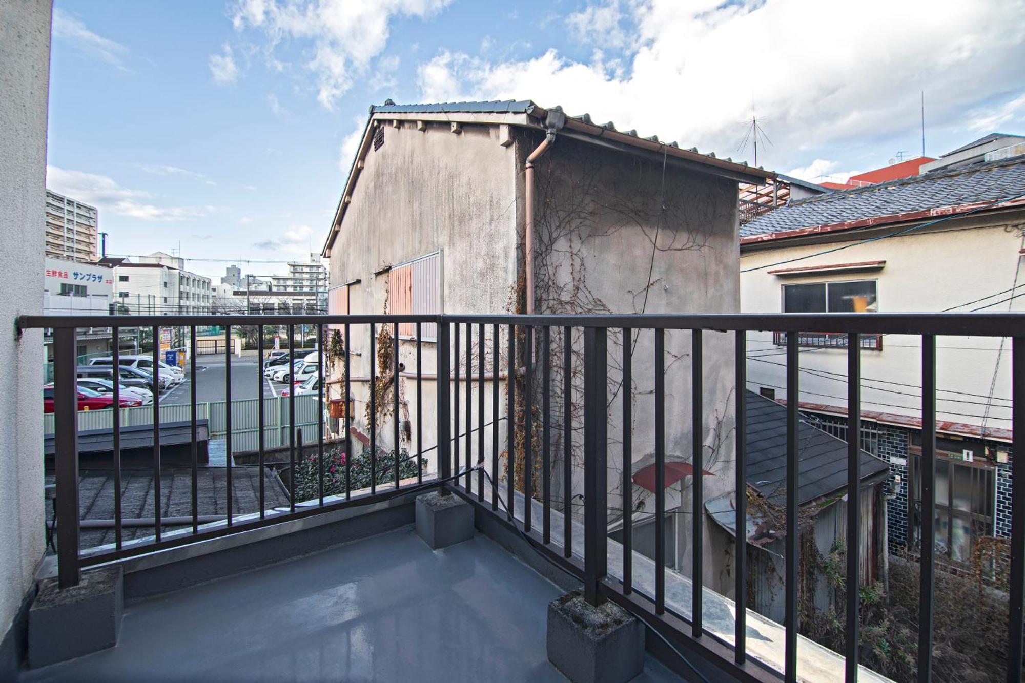 山house中津 最大10人 中津駅まで徒歩6分 梅田まで電車4分行ける！　 Apartment Osaka Bagian luar foto
