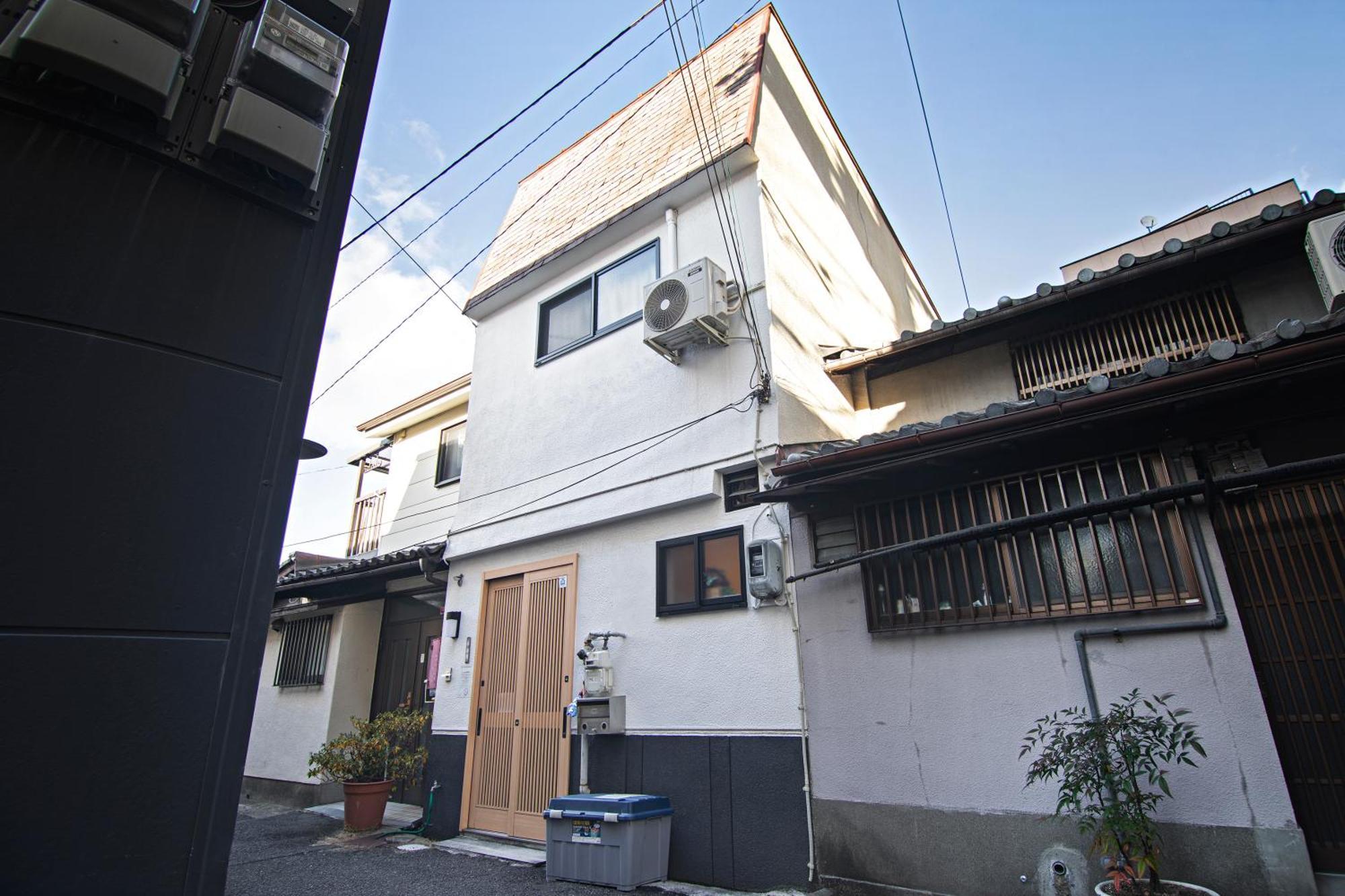 山house中津 最大10人 中津駅まで徒歩6分 梅田まで電車4分行ける！　 Apartment Osaka Bagian luar foto